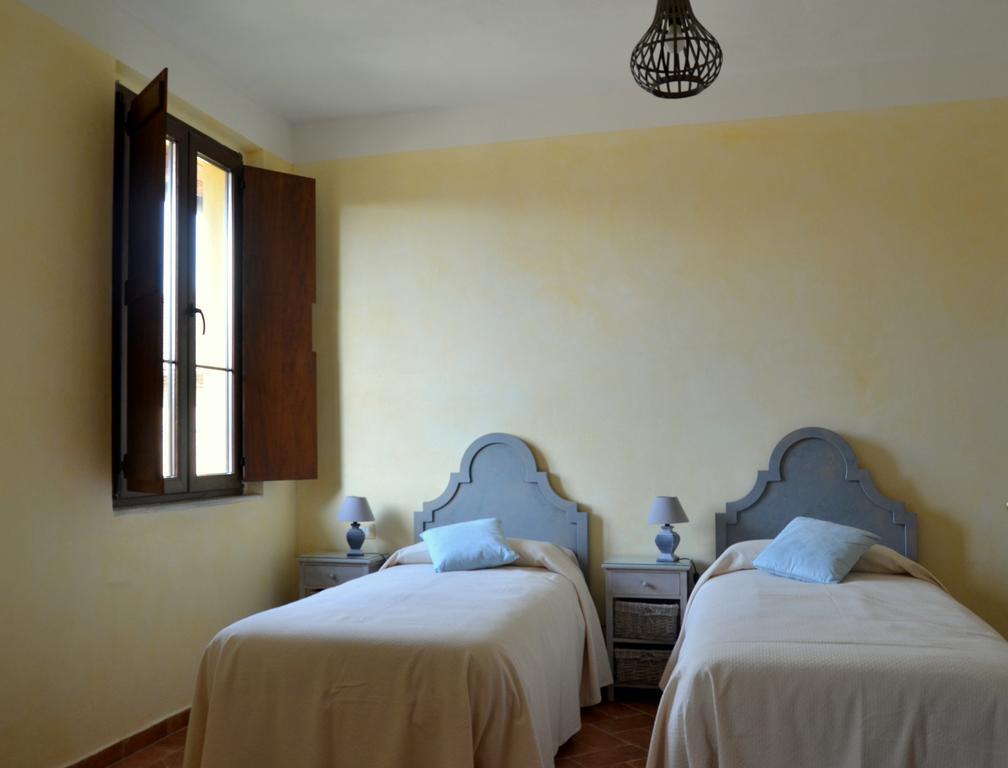 Agriturismo Borgo San Francesco Basiglio Exteriör bild